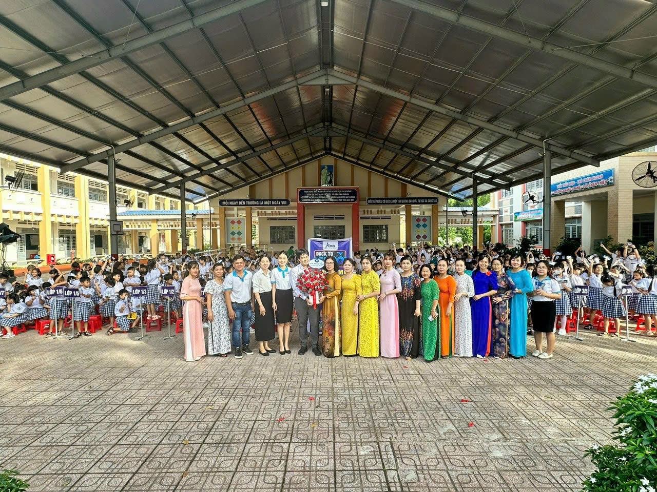 Hoạt động tại Tiểu học Tập Phước